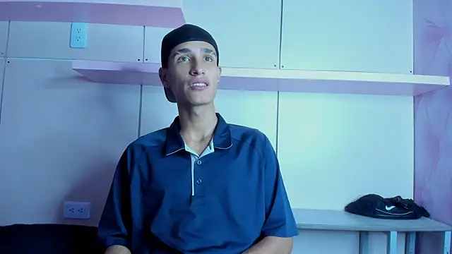 Snapshot of Thiagoduarte_ chatting on 02/28/26, 11:44 Thiagoduarte online show from 02/28/26, 11:44