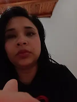 Snapshot of ivonny_Li chatting on 03/03/26, 01:01 ivonny Li online show from 03/03/26, 01:01