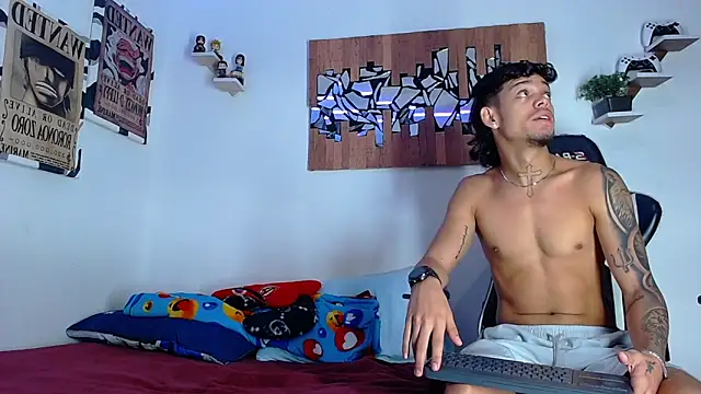 AdamsDvi online show from 04/09/26, 01:49