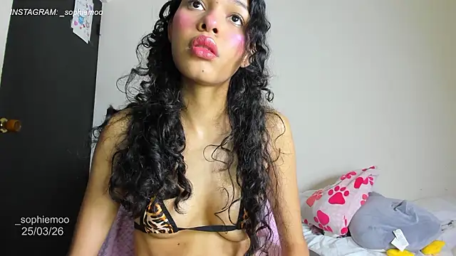 Sophiemoo  online show from 03/26/26, 01:38