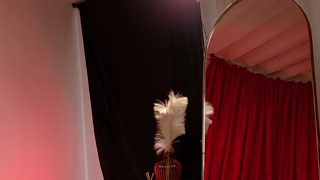 Mia Benett  online show from 05/13/26, 01:30