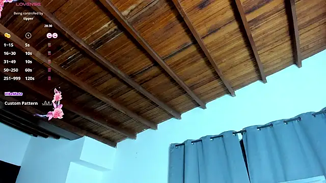 zafiro ziz online show from 04/17/26, 01:14