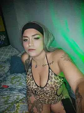 Cristal queen  online show from 04/13/26, 07:25