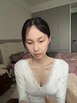 Snapshot of DD-5200 chatting on 02/26/26, 05:28 DD-5200 online show from 02/26/26, 05:28