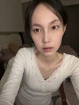 Snapshot of DD-5200 chatting on 02/26/26, 05:34 DD-5200 online show from 02/26/26, 05:34