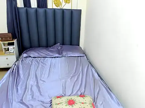 Snapshot of Maddison_Lore chatting on 03/08/26, 04:49 Maddison Lore online show from 03/08/26, 04:49