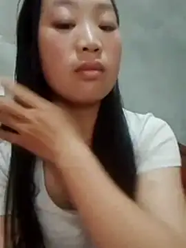 Snapshot of Miu_la chatting on 02/25/26, 04:11 Miu la online show from 02/25/26, 04:11