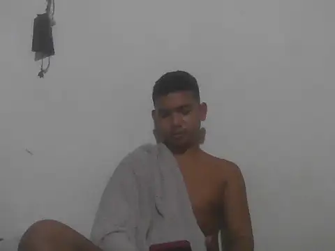 Snapshot of Ruel_2002 chatting on 03/02/26, 02:13 Ruel 2002 online show from 03/02/26, 02:13