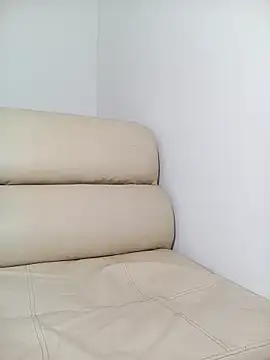 Snapshot of TinnaPeyton chatting on 03/02/26, 07:43 TinnaPeyton online show from 03/02/26, 07:43