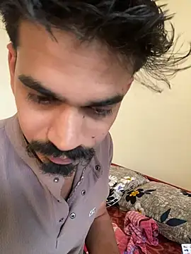 LOVELUST02 online show from 04/11/26, 11:58