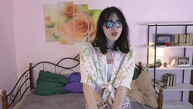 Snapshot of Bell_Menis chatting on 03/26/26, 02:33 Bell Menis online show from 03/26/26, 02:33