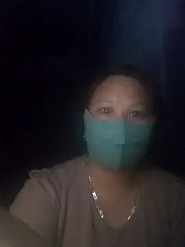 Snapshot of Heylen_hooo chatting on 02/25/26, 10:41 Heylen hooo online show from 02/25/26, 10:41