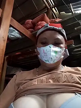 Snapshot of Heylen_hooo chatting on 03/01/26, 08:49 Heylen hooo online show from 03/01/26, 08:49