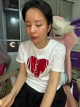 Ivy Trix2 online show from 04/10/26, 02:11