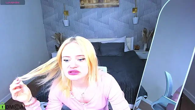 Tessa Ashe online show from 04/01/26, 09:43