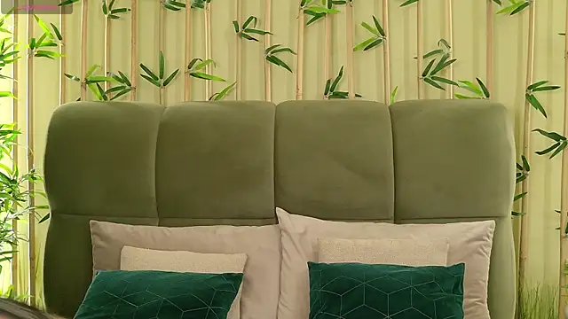 ErinEvans online show from 06/12/26, 04:11