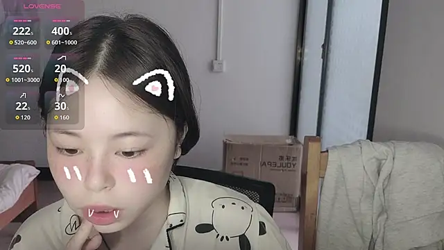 F-Yihao online show from 04/14/26, 07:36