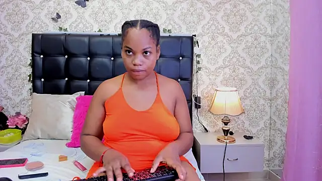 Sara Criss online show from 03/27/26, 01:11