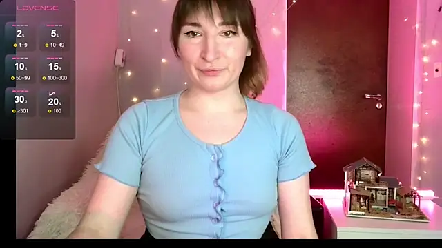 Birdie Kiss online show from 05/14/26, 08:26