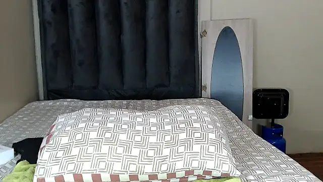 LexyDiana online show from 04/19/26, 06:13