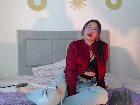 Julietaamado online show from 03/19/26, 02:10