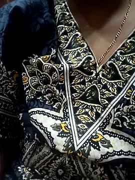 aisha 67 online show from 03/13/26, 08:15