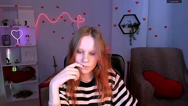 cassandra nik online show from 03/27/26, 06:41