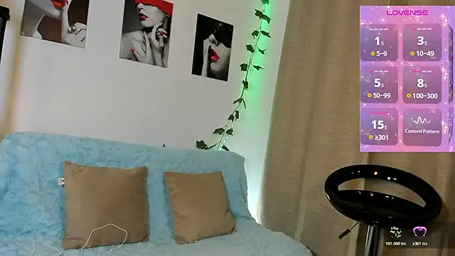 Snapshot of Rebeca_Marchetti chatting on 05/11/26, 09:23 Rebeca Marchetti online show from 05/11/26, 09:23