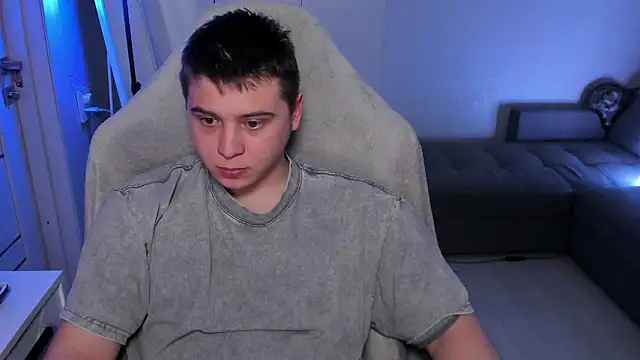 Snapshot of max_sm1th chatting on 02/28/26, 11:28 max sm1th online show from 02/28/26, 11:28