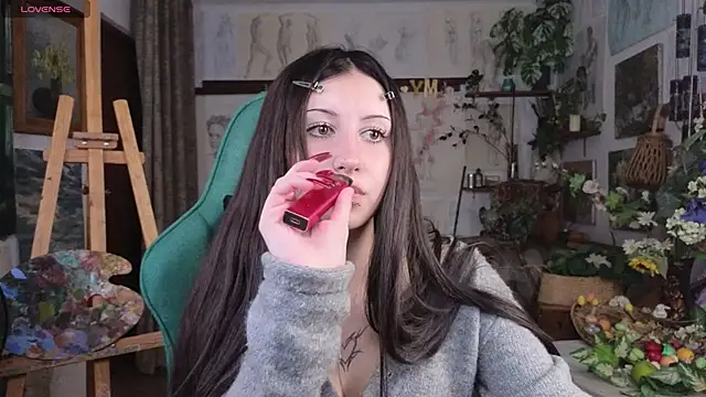 Snapshot of EffieMeowley chatting on 04/15/26, 09:49 EffieMeowley online show from 04/15/26, 09:49