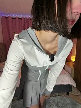 AitanaJhons  online show from 04/07/26, 10:37