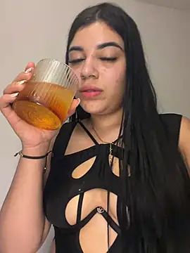  Victoriarosse  online show from 05/12/26, 09:17
