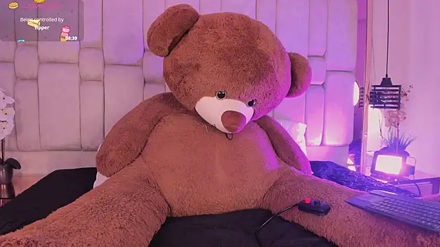 AgathaUwuDoll online show from 04/28/26, 07:52