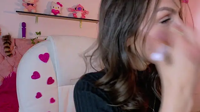 Miis Beella online show from 03/17/26, 08:34