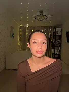 Fragile Tease online show from 03/12/26, 06:36