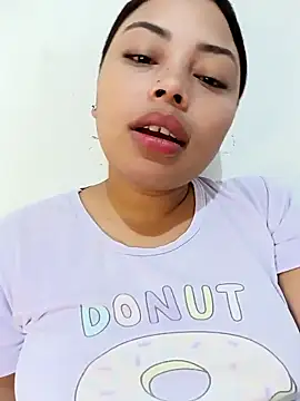 Snapshot of Naomi_Summer_ chatting on 02/26/26, 02:43 Naomi Summer online show from 02/26/26, 02:43