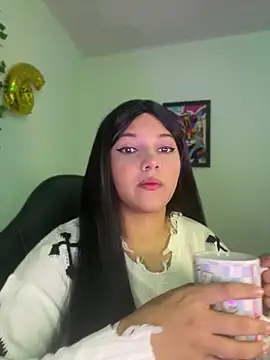 aurora bela online show from 04/08/26, 10:48