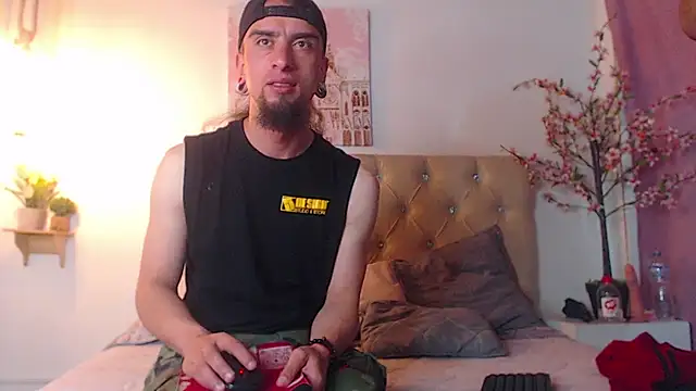 Rommen N Zoe online show from 04/05/26, 01:03