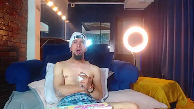 Rommen N Zoe online show from 04/16/26, 02:23