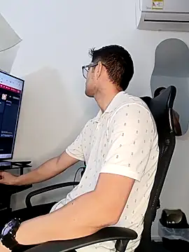 ritzabeth daniel online show from 03/25/26, 02:06