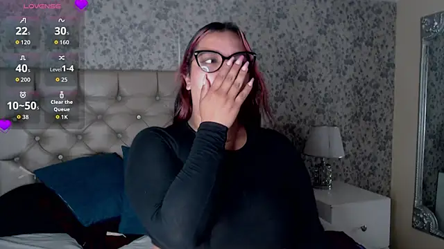 EmeelyMuller online show from 03/18/26, 05:43