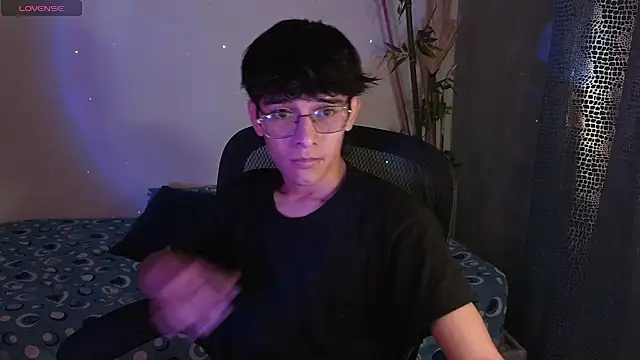 Snapshot of noah_millerx chatting on 02/28/26, 02:56 noah millerx online show from 02/28/26, 02:56