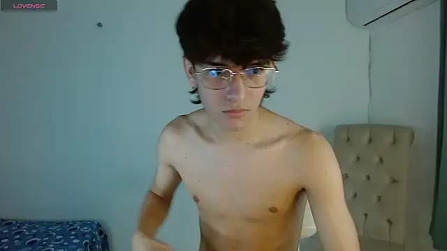 Snapshot of noah_millerx chatting on 05/06/26, 03:57 noah millerx online show from 05/06/26, 03:57