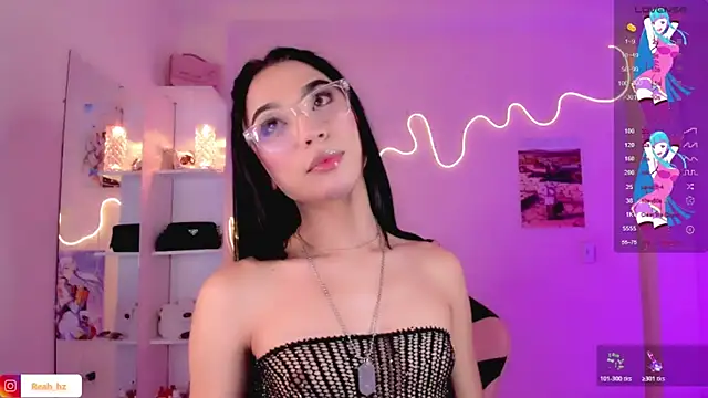 IamAndrea01 online show from 05/17/26, 07:50