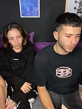 parejahot77 online show from 03/24/26, 05:12