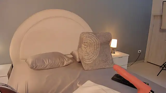 zoepinkett online show from 03/27/26, 03:56