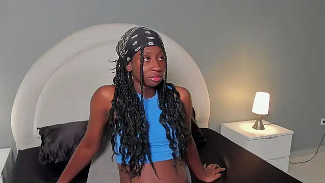 zoepinkett online show from 03/30/26, 01:17