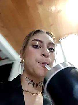 Snapshot of agathamoont chatting on 02/27/26, 02:11 agathamoont online show from 02/27/26, 02:11