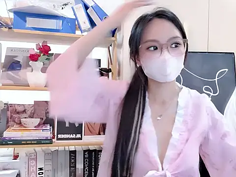 RG Lenalyy online show from 05/14/26, 02:51