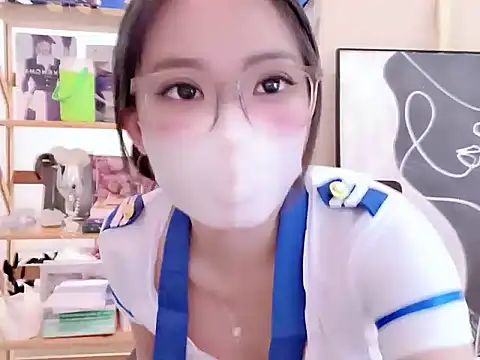 RG Lenalyy online show from 05/15/26, 02:07